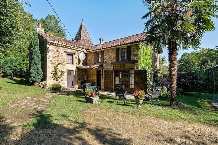 Location de vacances pour 4 personnes, avec terrasse et jardin à Villefranche-du-Périgord