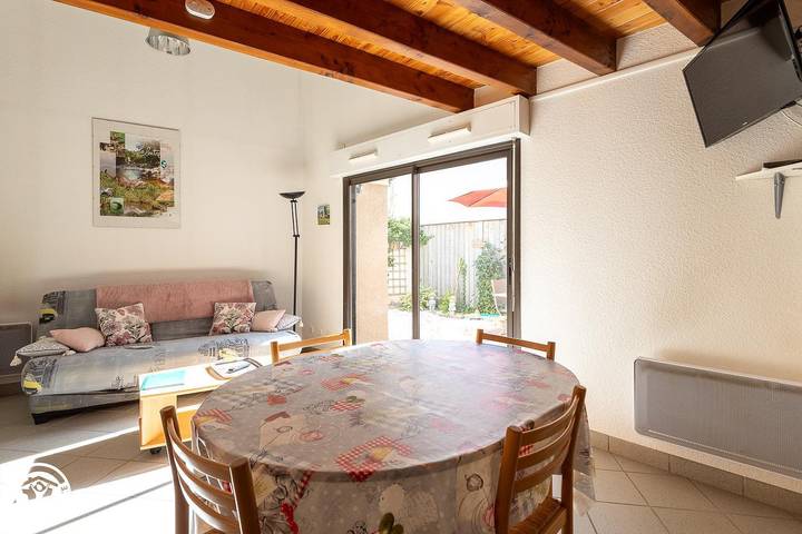 Gîte de charme à Sermentizon, 100m du centre ville in Sermentizon, Région de Thiers