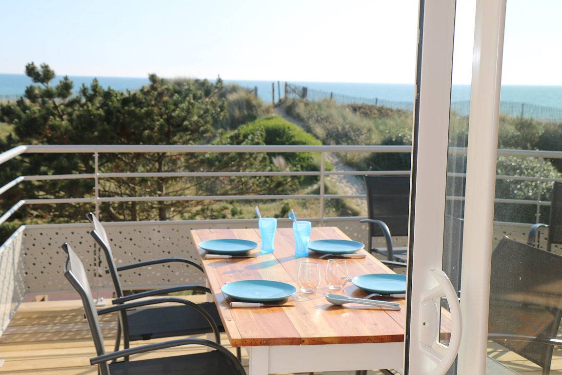 Maison L'Escale, vues mer, à 20 mètres de la plage in Bretteville-sur-Ay, Région de Coutances