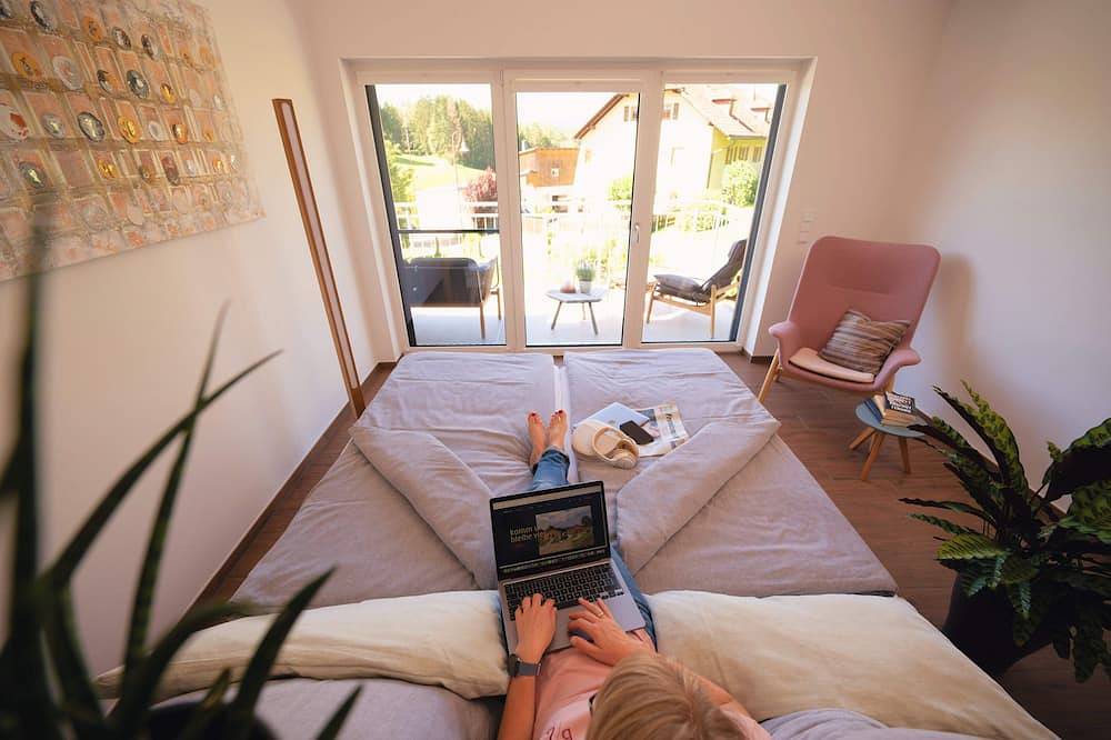 Ganze Wohnung, Stilvolle Ferienwohnung (65qm) mit wunderschöner Aussicht auf das Fichtelgebirge in Wunsiedel, Landkreis Wunsiedel im Fichtelgebirge