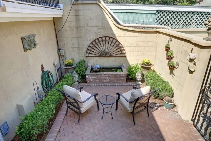 Vacation apartment for 2 people, with balcony and yard - 1