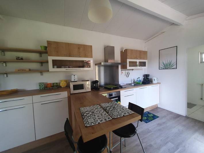 Location de vacances pour 3 personnes, avec jardin et piscine à Vaulx-en-Velin - 4