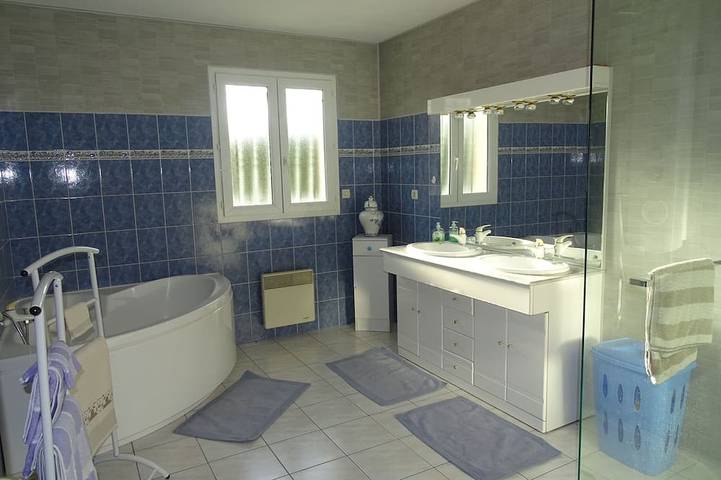 Location de vacances pour 6 personnes, avec terrasse et jardin à Bourcefranc-le-Chapus - 4