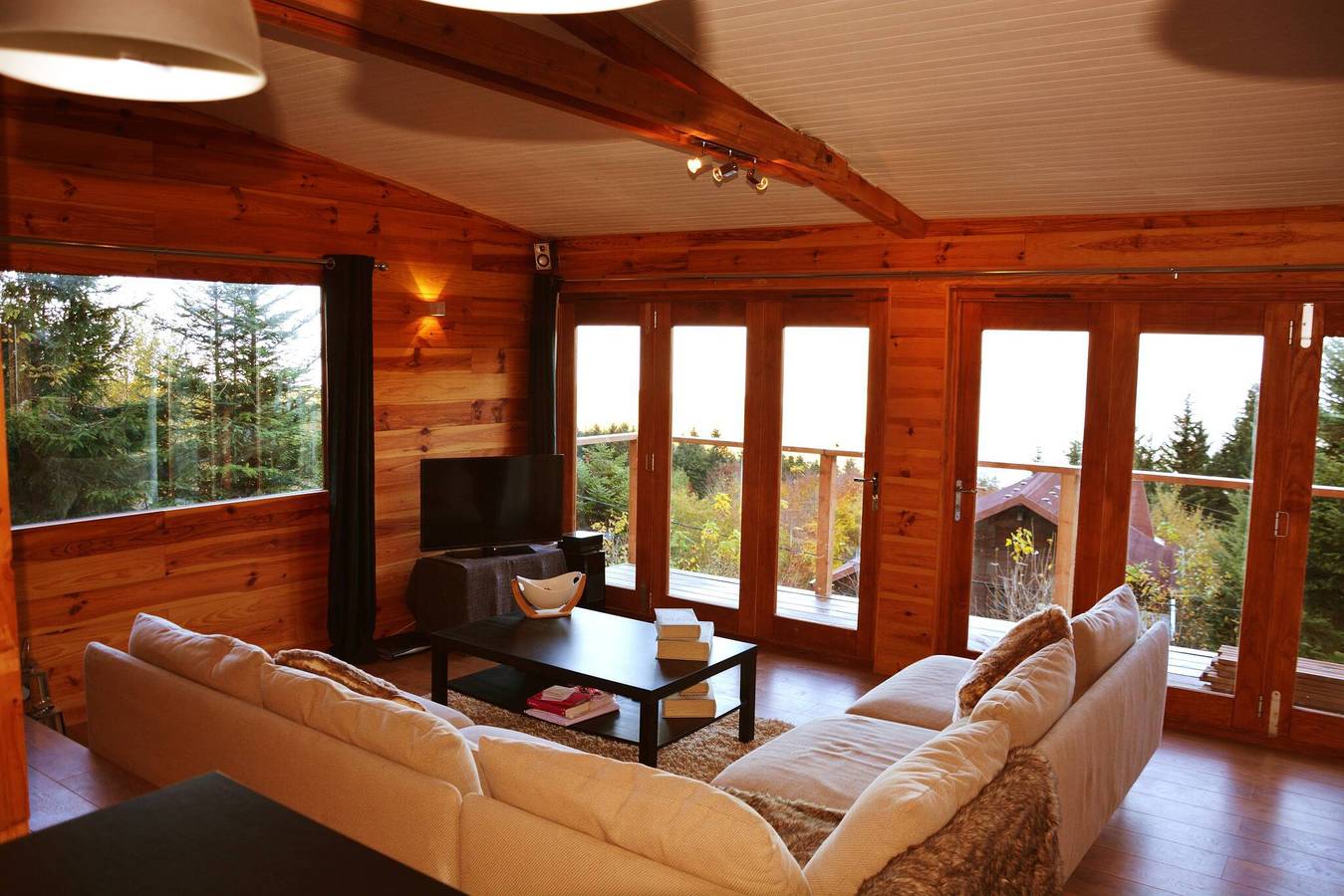 Chalet alpino boutique con vistas panorámicas in Thollon-les-Mémises, Thonon-les-Bains region
