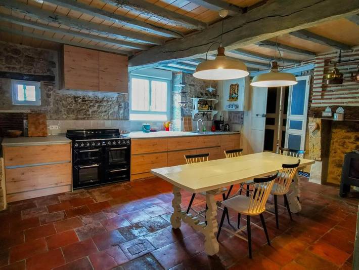 Location de vacances pour 12 personnes, avec jardin et piscine à Laparade - 2