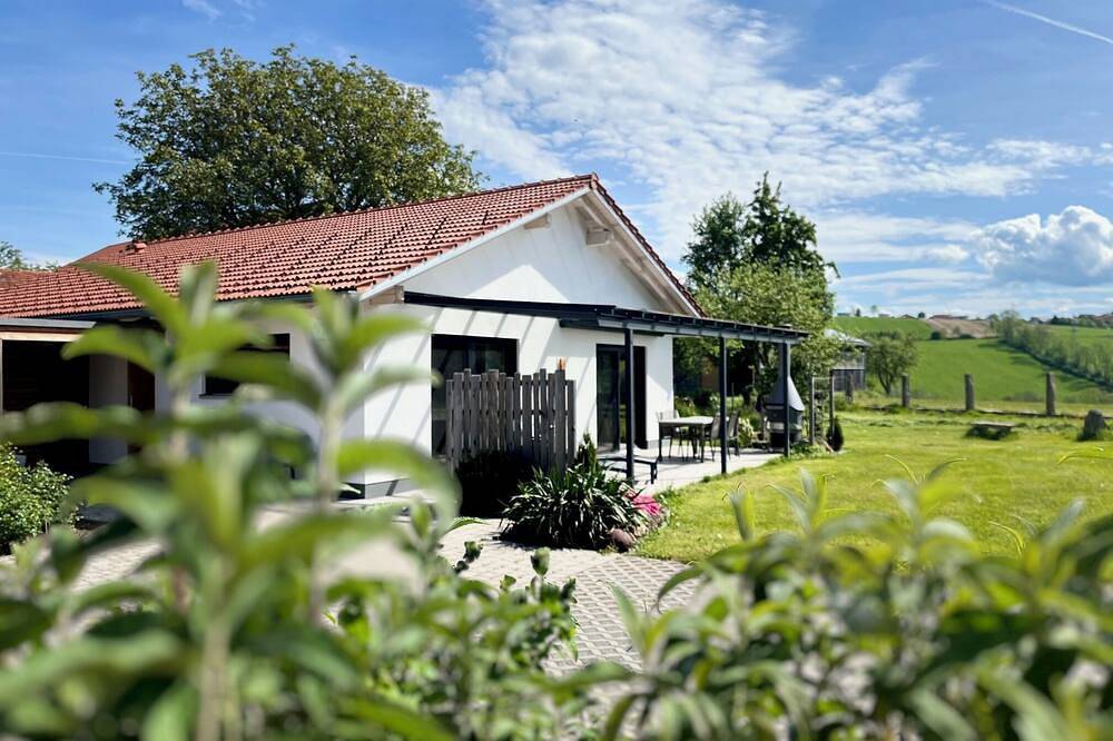 Ganze Wohnung, Gemütliches Feriendomizil (45 m2) im Bayerischen Wald mit Streichelzoo in Röhrnbach, Ostbayern