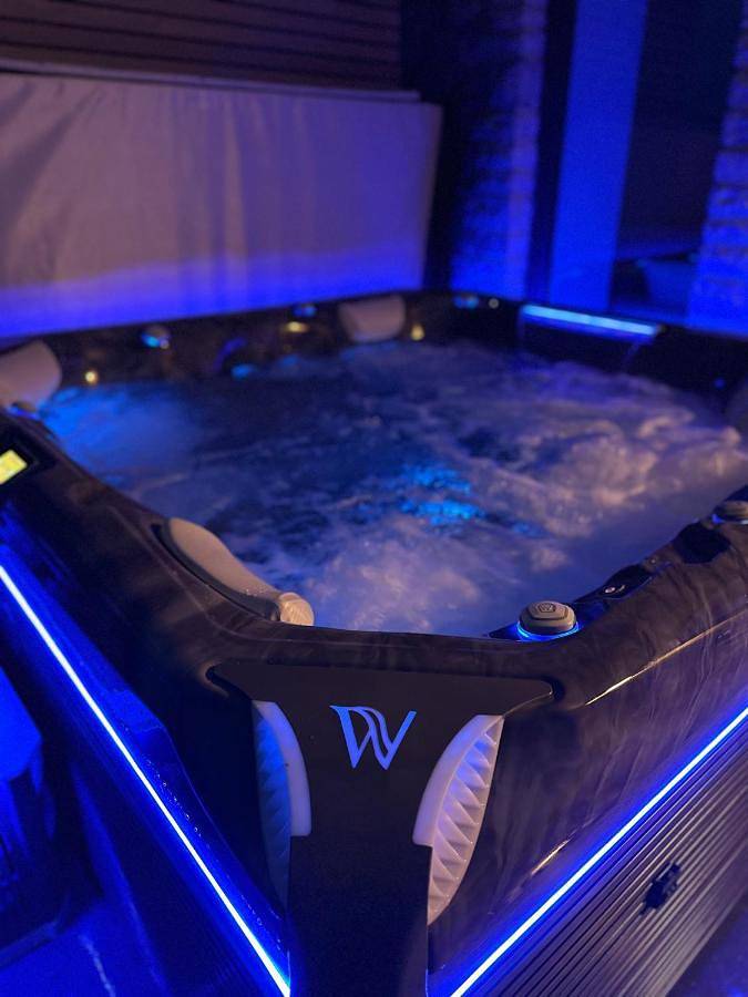 Gîte pour 9 personnes, avec jacuzzi et jardin, adapté aux familles à Baelen - 3