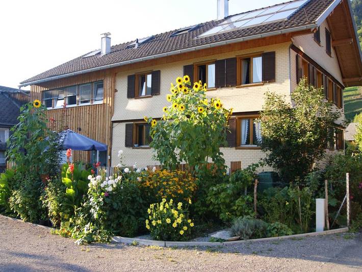 Ferienwohnung für 5 Personen, mit Terrasse und Garten in Bizau