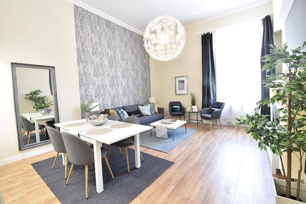 Ganze Wohnung, Spacious 3-bedroom apartment with Wifi, Ac in beautiful Budapest in Budapest, Danube-Ipoly National Park