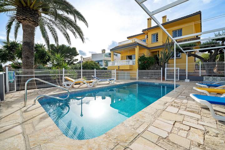 Casa rural para 13 personas, con jardín en La Ampolla - 2
