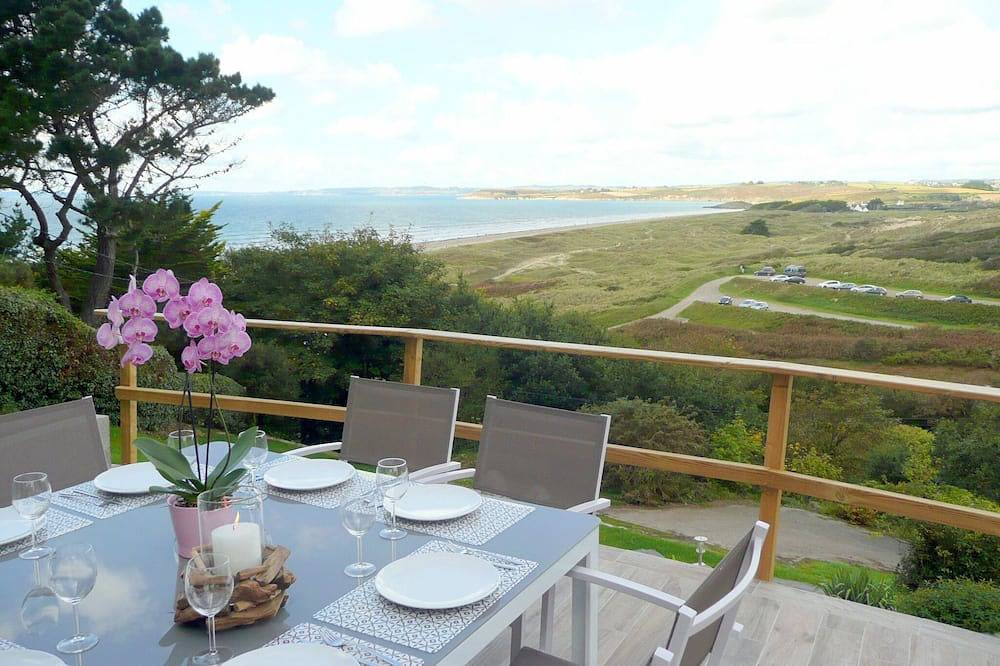 Maison en Pierre en Bretagne avec Vue Mer in Sainte-Anne la Palud, Plonévez-Porzay