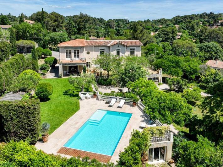 Chambre d’hôte pour 2 personnes, avec Balcon et Terrasse ainsi que Jardin et Piscine