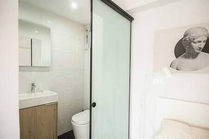Apartamento entero, Sky-view Hideaway w/ free parking spot in Nicosia, Chipre Sur