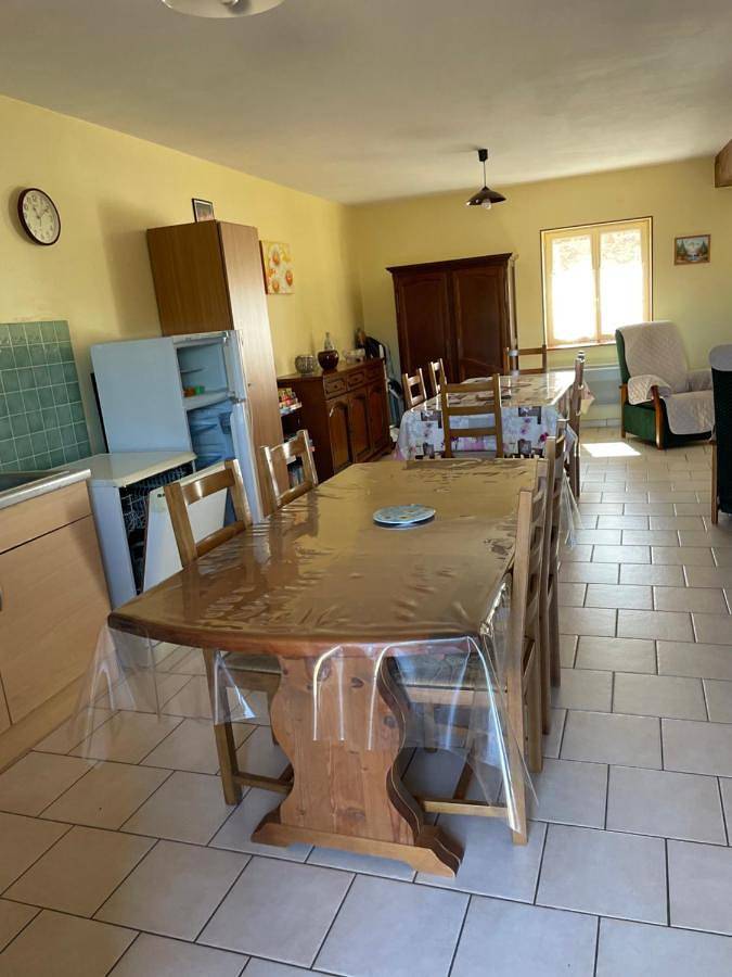 Sommant Meublés de tourisme 3 étoiles 2 à 8 personnes, au coeur du Morvan près d'Autun in Sommant, Région d'Autun