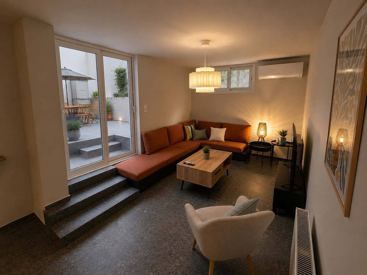 Appartement entier, Boutique 2Bd Oasis in Lycabettus with Garden Patio in Section centrale d'Athènes, Athènes