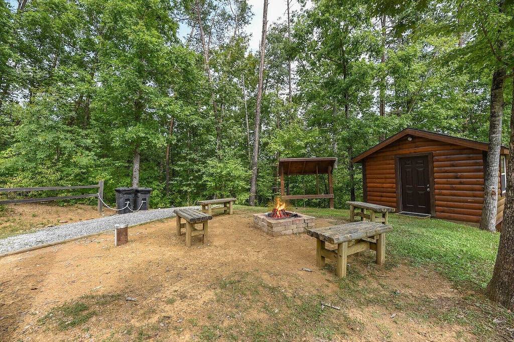 Glamping for 9 Guests in Sevier County