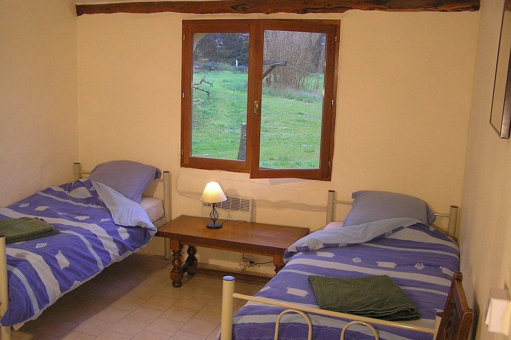 Amplia casa de campo Bergerie, piscina, 3 habitaciones, capacidad para 5 personas, su propio jardín con sombra, wifi in Sauve, Región de Le Vigan