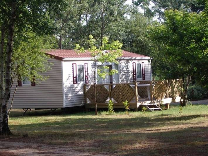 Mobil home pour 6 personnes, avec terrasse, animaux acceptés dans Bayas