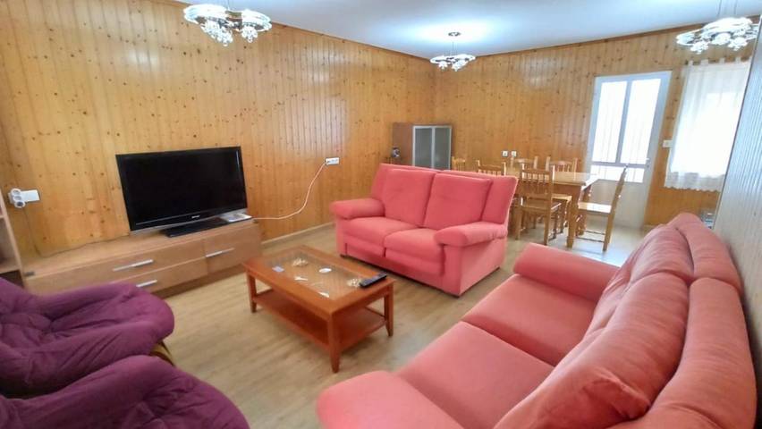 Casa de vacaciones para 6 personas, con vistas y jardín - 1