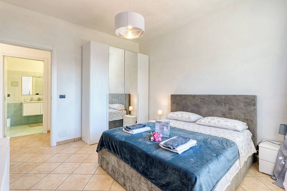 Entire apartment, Miramare 2 Lux - Total Sea View, Andora, Italy in Andora, Riviera di Ponente