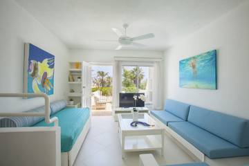 Villa for 5 People in Protaras, South Cyprus, Photo 1