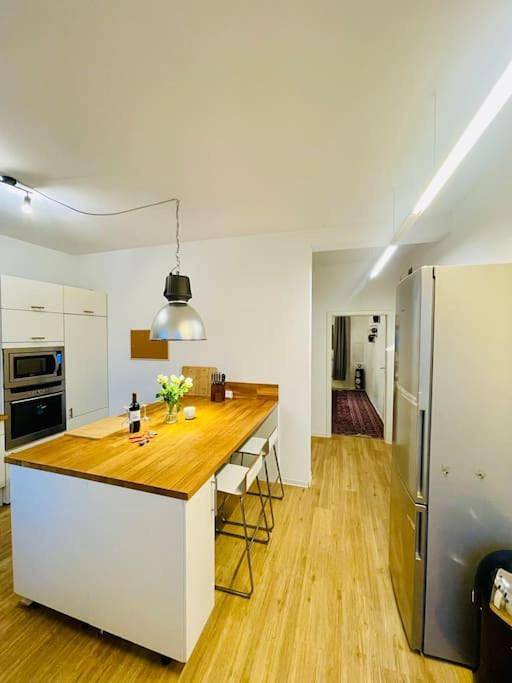 Apartamento de vacaciones para 12 personas, con jardín y vistas, Se admiten mascotas - 1