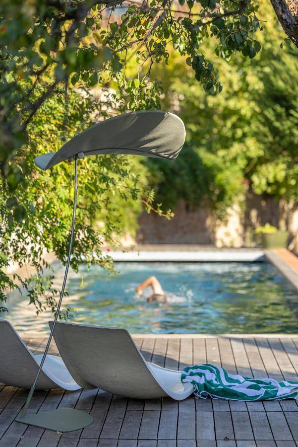 Chambre d’hôte pour 2 personnes, avec Terrasse ainsi que Jardin et Piscine à Cluny