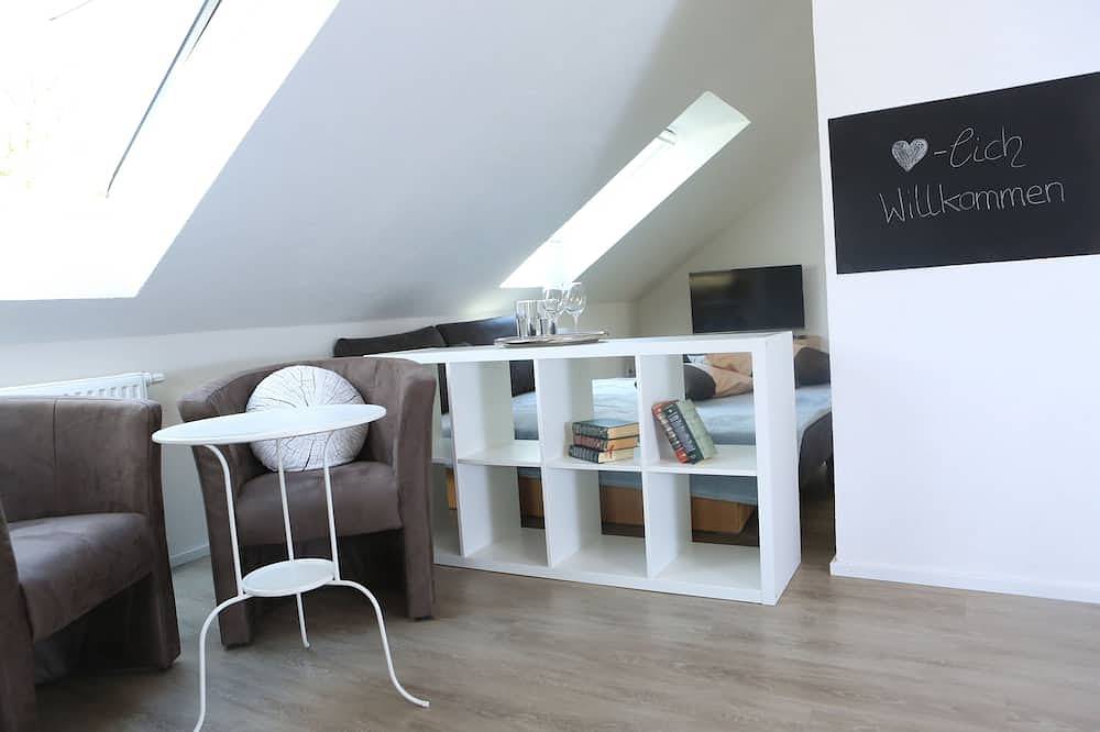 Ganze Wohnung, Schöne Dachgeschosswohnung umgeben von Weinbergen in Offenburg, Mittlerer Schwarzwald