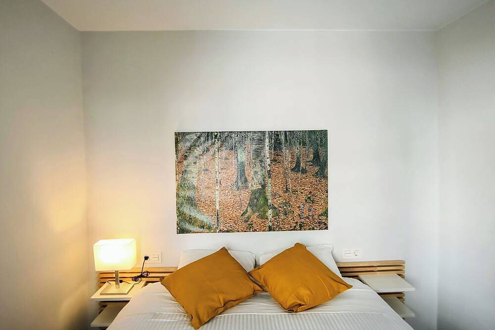 Entire apartment, La Esquina de Saqusta in Saragossa, Saragossa Province
