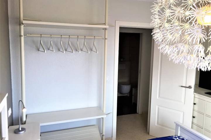 Villa de vacaciones en Oliva Nova a 100 metros de la playa, terraza en la azotea in Oliva, Costa Blanca