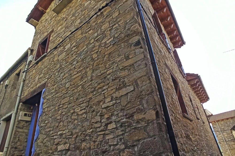 Homerez - Casa encantadora en Belsierre, vista a montaña in Belsierre, Puértolas
