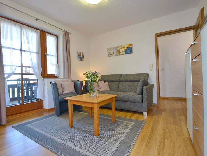 Ferienwohnung für 4 Personen, mit Seeblick und Sauna sowie Balkon, kinderfreundlich in Chieming - 3