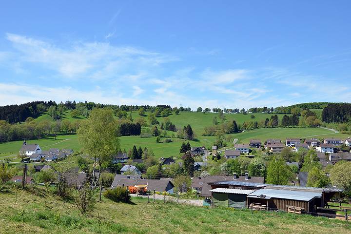 Ganze Wohnung, Ferienwohnung Hoffmann - Ferienwohung Parterre mit kostenfreiem WLAN in Netphen, Kreis Siegen-Wittgenstein