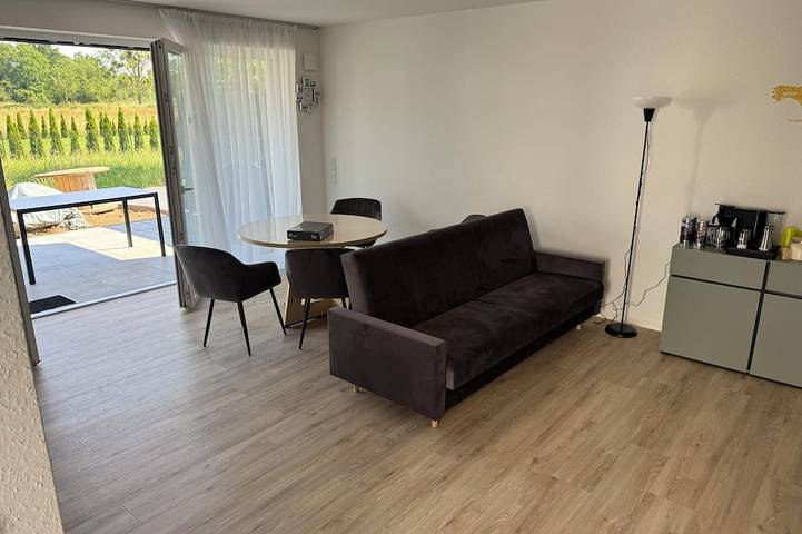 Ganze Wohnung, Moderne Ferienwohnung Nähe Phandtasialand kleine Auszeit 2 in Weilerswist, Rheinland