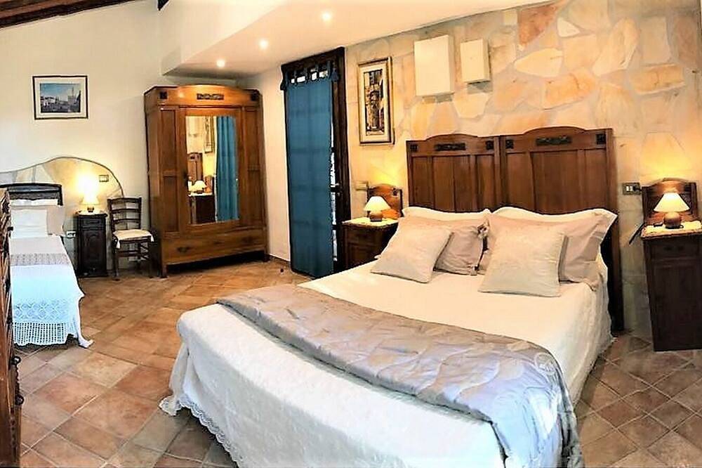 Panorama-Villa mit Pool und Garten in Scarlino, Grosseto Provinz