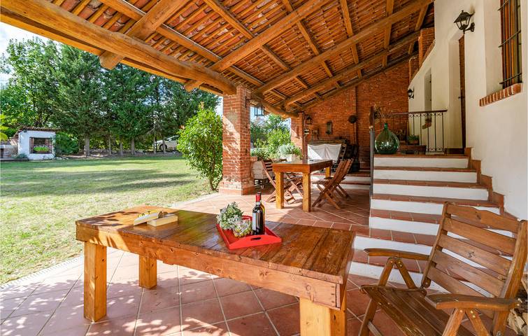 Appartement de 230 m² : WiFi, Parking, Cuisine & Lit simple in Bene Vagienna, Province de Coni