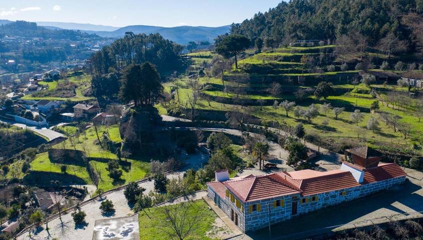 Chambre d’hôte pour 2 personnes, avec jardin à Castelo de Paiva
