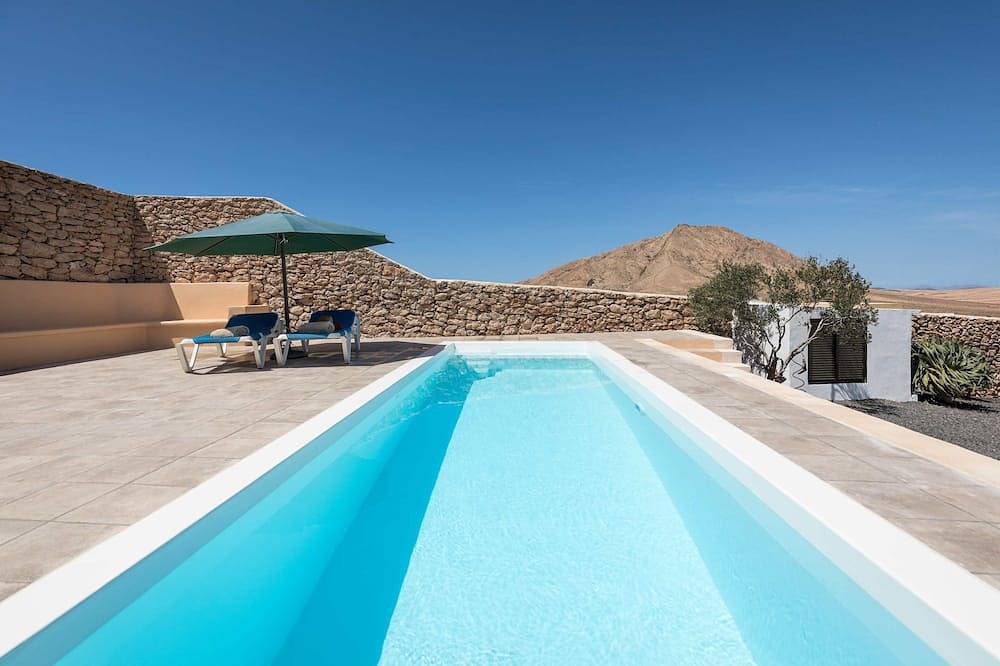 Casa Marisa - gemütliches Haus mit beheiztem Pool und traumhafter Aussicht! in Tindaya, La Oliva