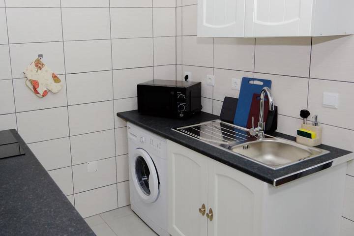 Gîte pour 3 personnes, avec terrasse à Lajes do Pico - 3