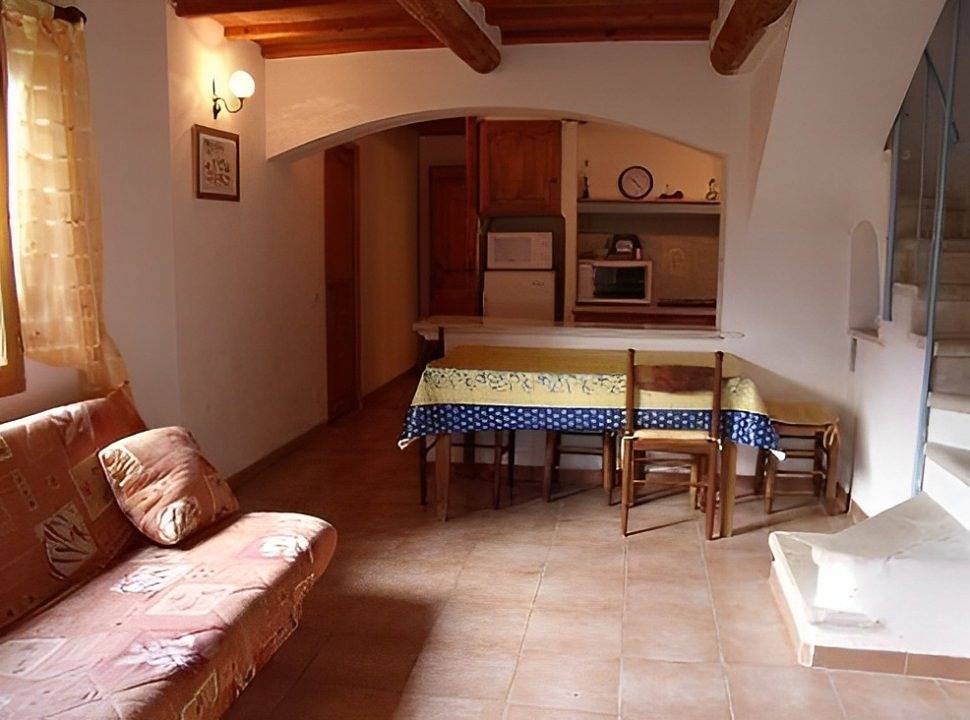 Appartement entier, Appartement dans maison de campagne in La Roche-sur-le-Buis, Région de nyons