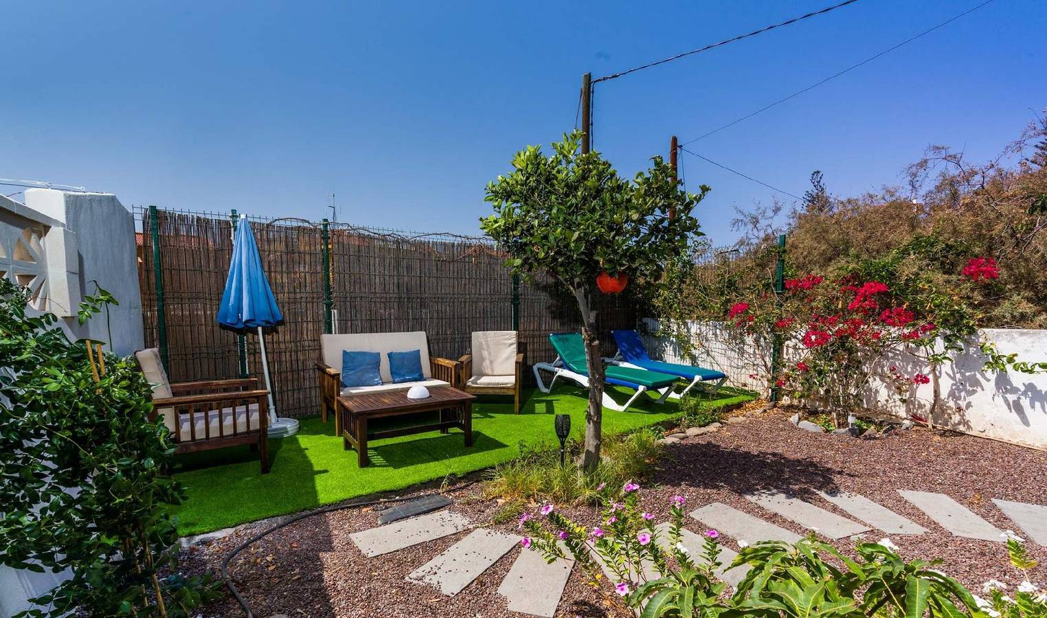 Entire holiday apartment, Apartment in Playa De La Calera with Private Parking and Enjoy Views in La Playa (Canary Islands), Valle Gran Rey
