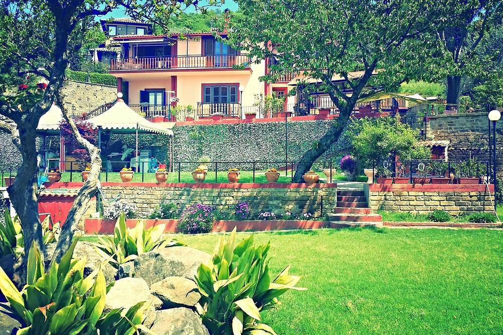 Agriturismo per 3 Persone in Trevignano Romano, Lago di Bracciano