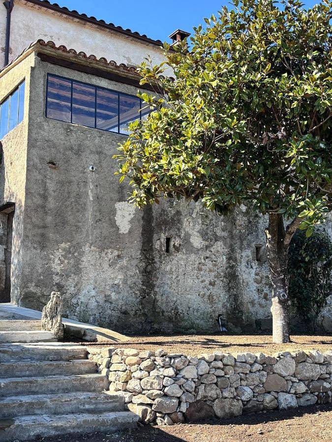 Casa rural para 10 personas, con vistas además de jardín y piscina, Se admiten mascotas en Las Planas - 2