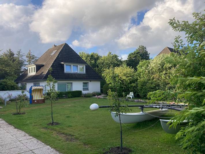 Ferienhaus für 10 Personen, mit Sauna und Garten in Nebel