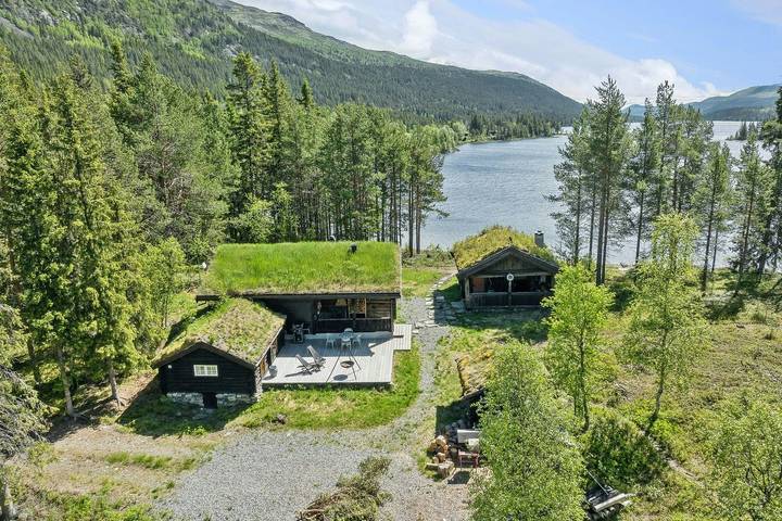 Feriehus for 8 personer, med terrasse, dyr tillatt i Oppland