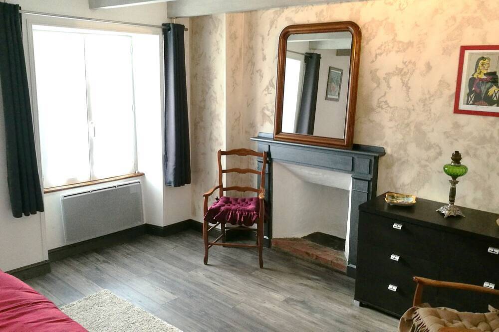 Steinhaus komplett renoviert für 8 Personen in Surville, La Haye (Manche)