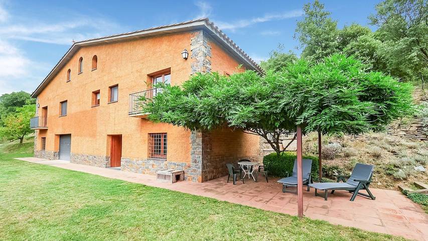 Ferienhaus für 7 Personen, mit Pool und Balkon sowie Garten und Whirlpool - 1