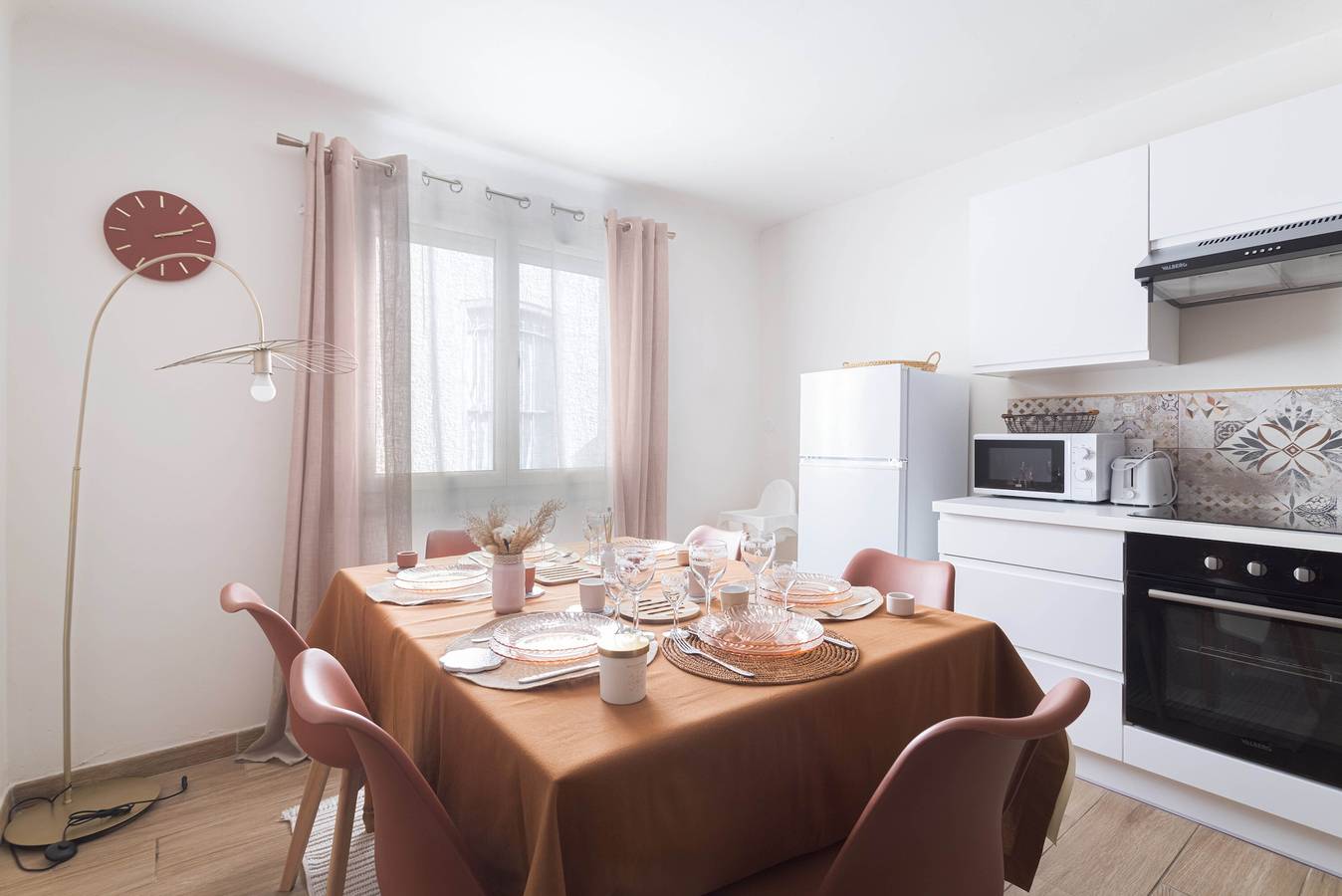 Appartement entier, Le Carmen appartement in Saint-Hippolyte (Languedoc-Roussillon), Côte d'Améthyste