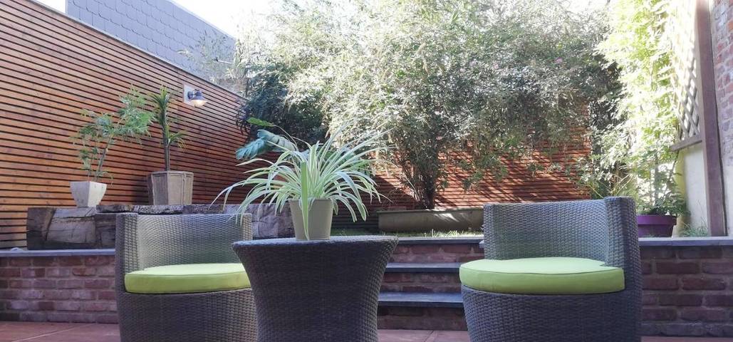 Gîte pour 10 personnes, avec jardin à Enghien (homonymie)