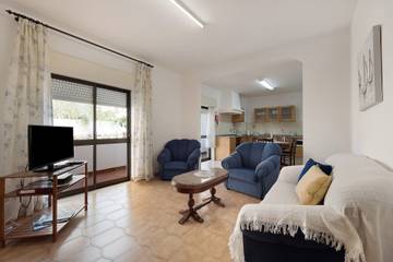 Holiday Apartment for 4 People in São Gonçalo de Lagos, Algarve, Photo 4
